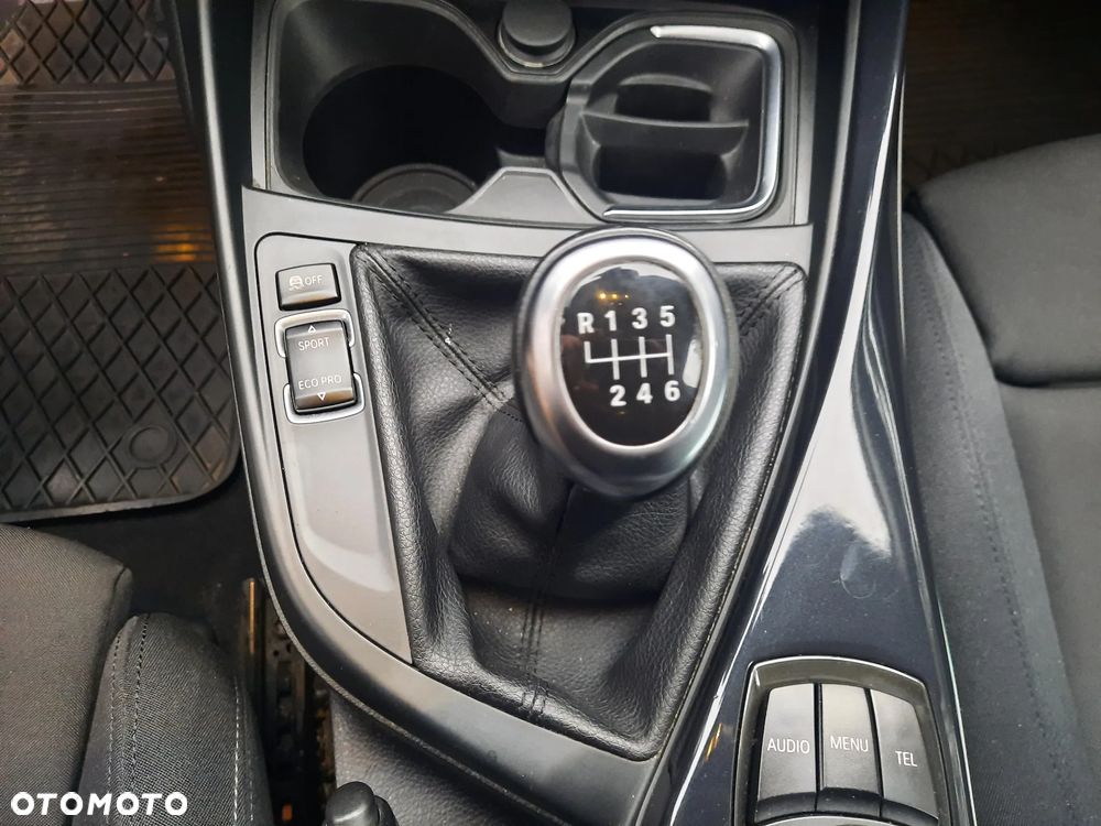 BMW Seria 1 118d DPF Edition Sport - 26