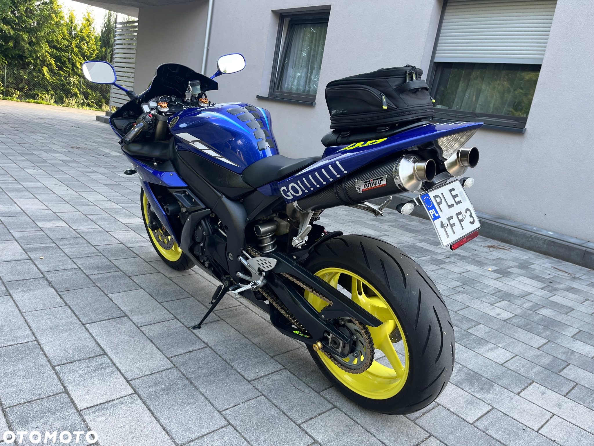 Yamaha R1 - 7