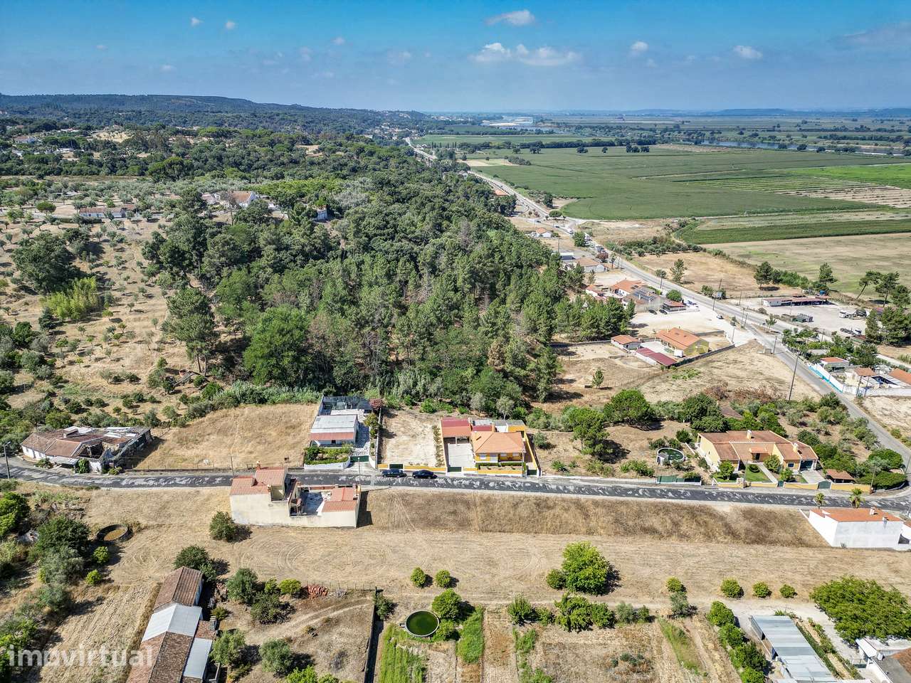 Tereno urbano na Chamusca com 250,7 m² - Grande imagem: 4/16