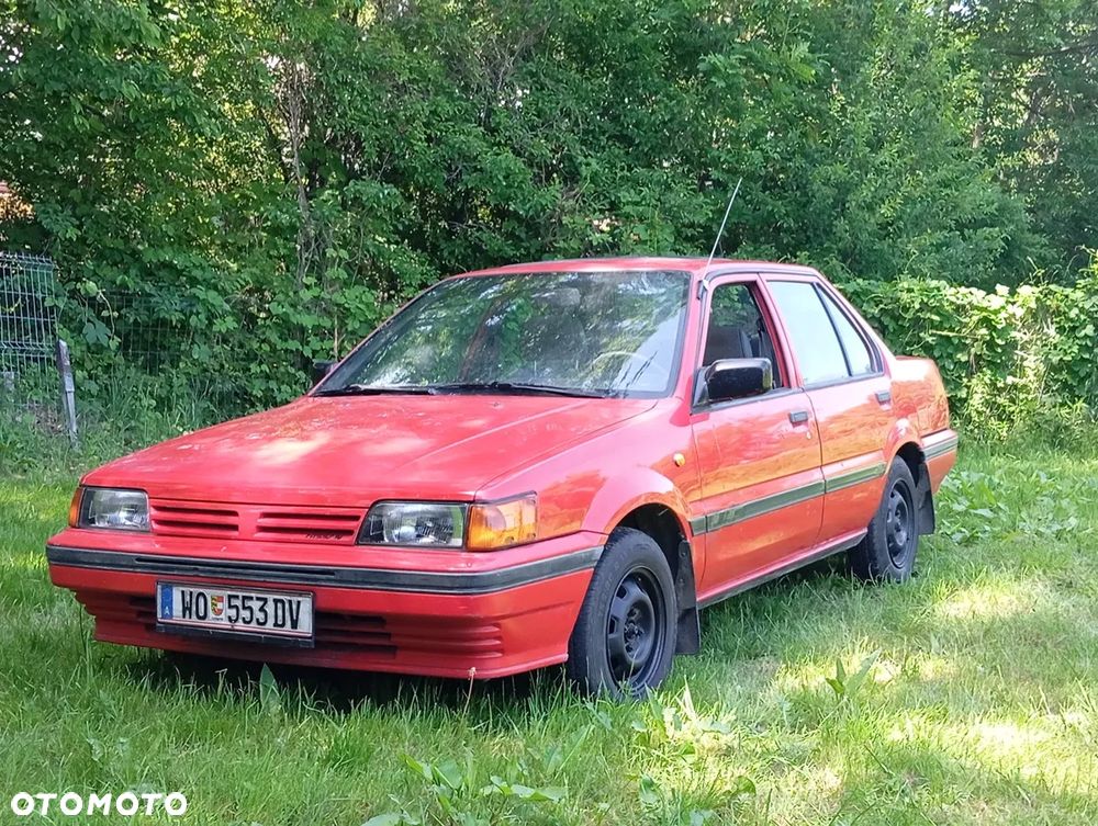 Nissan Sunny - 2