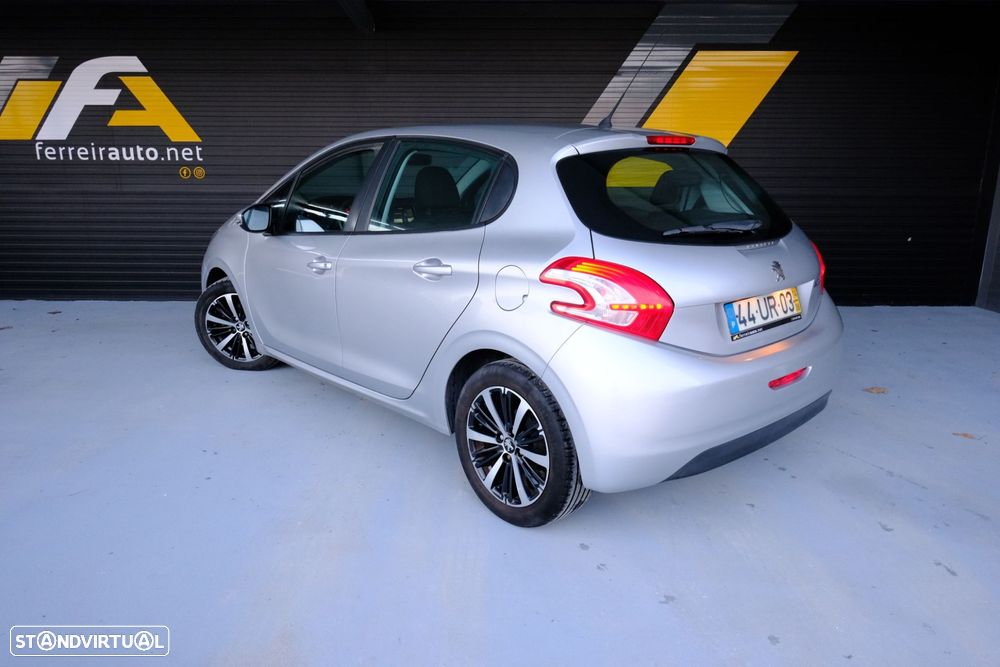 Peugeot 208 1.4 HDi Access - 2