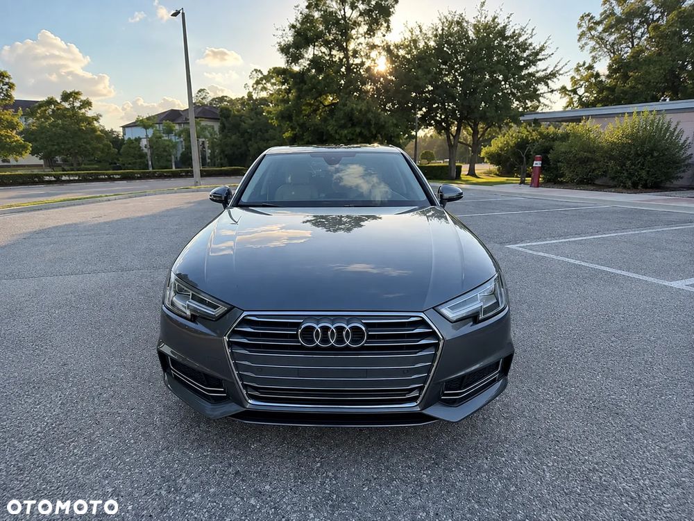 Audi A4 Limousine - 4