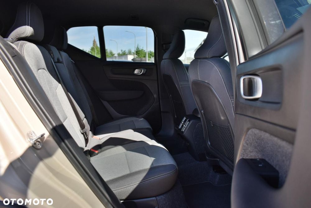 Volvo XC 40 - 22