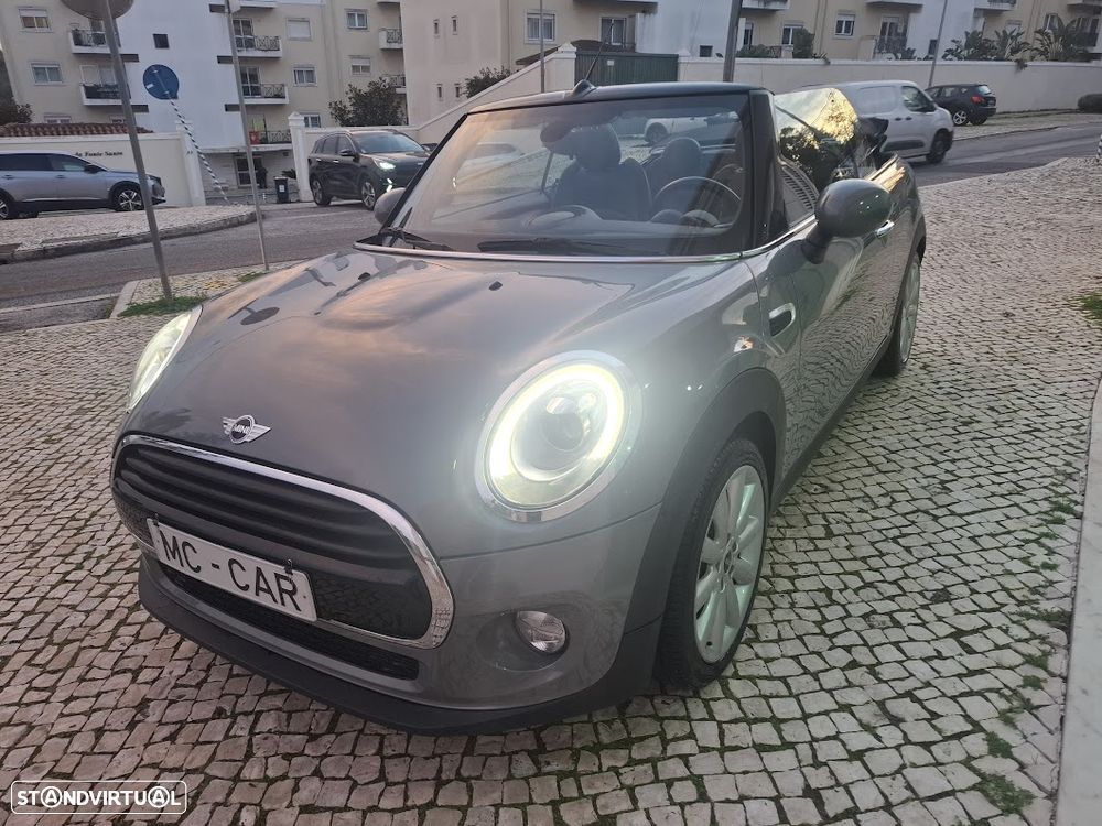 MINI Cabrio Cooper Essential - 3