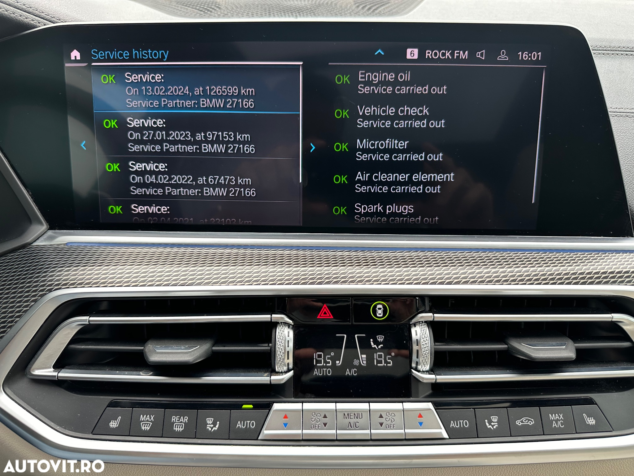 BMW X5 xDrive45e - 37