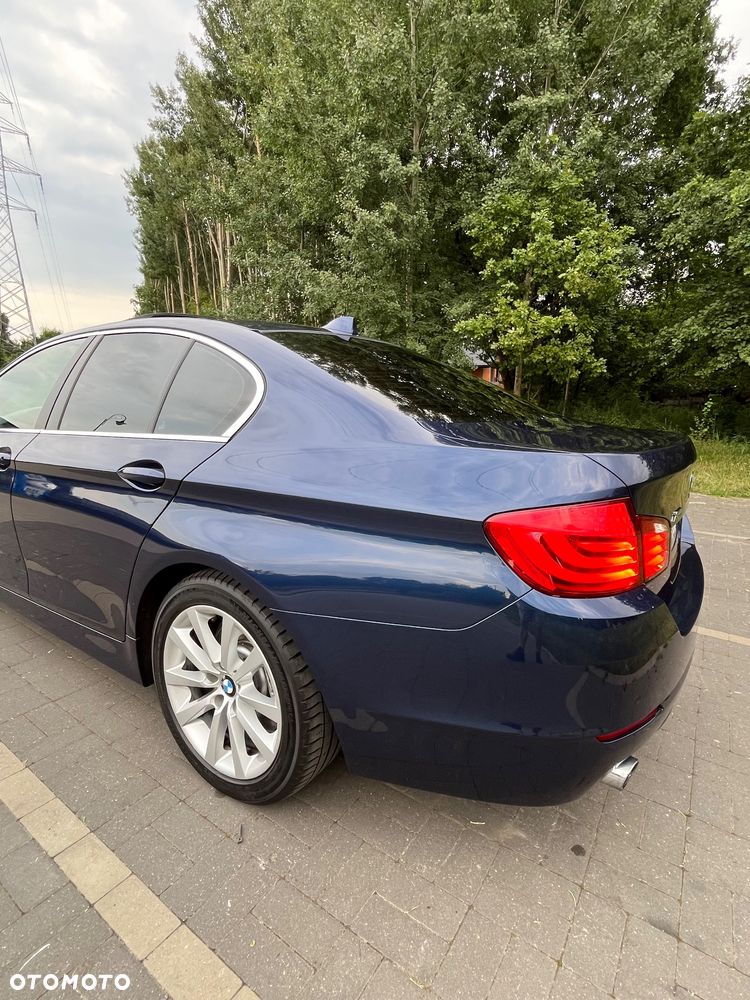 BMW Seria 5 535i xDrive - 12
