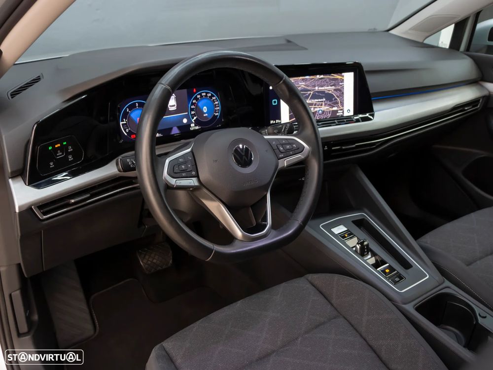 VW Golf Variant - 17