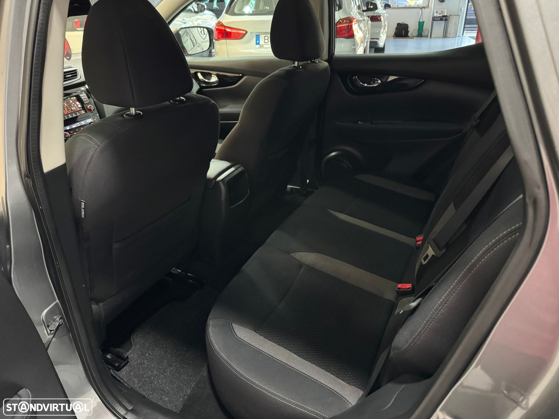 Nissan Qashqai 1.5 dCi DCT ACENTA - 36