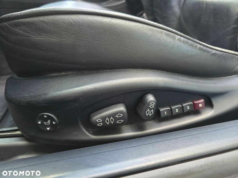 BMW Seria 3 - 23