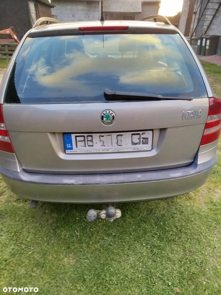 Skoda Octavia 1.6 Tour - 3
