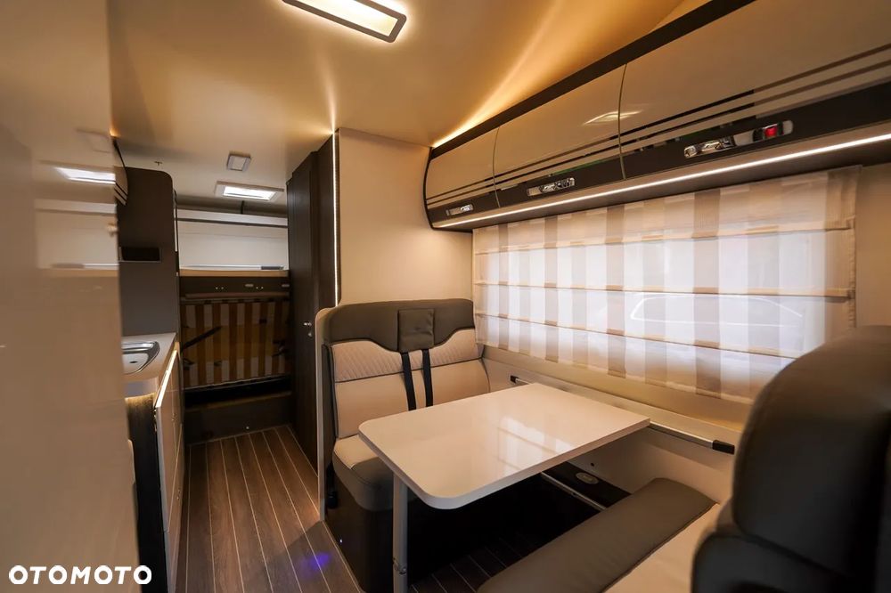 Ford Roller Team Kronos 279M - 23