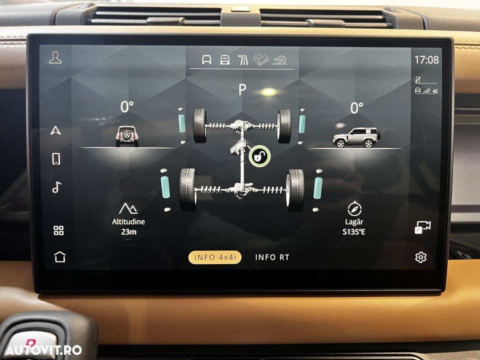 Land Rover Defender - 24