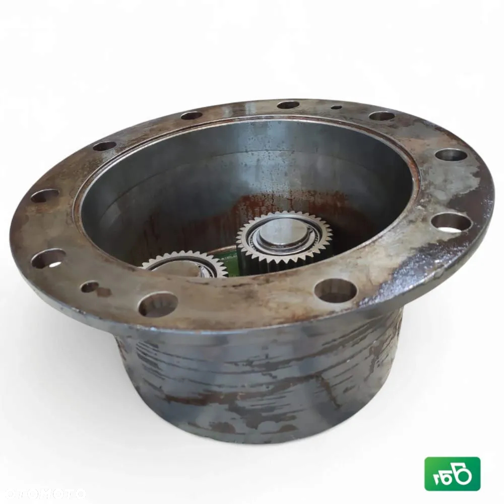 Zwolnica Oś przednia 750060736192 V63138100 Massey Ferguson 7720 - 4