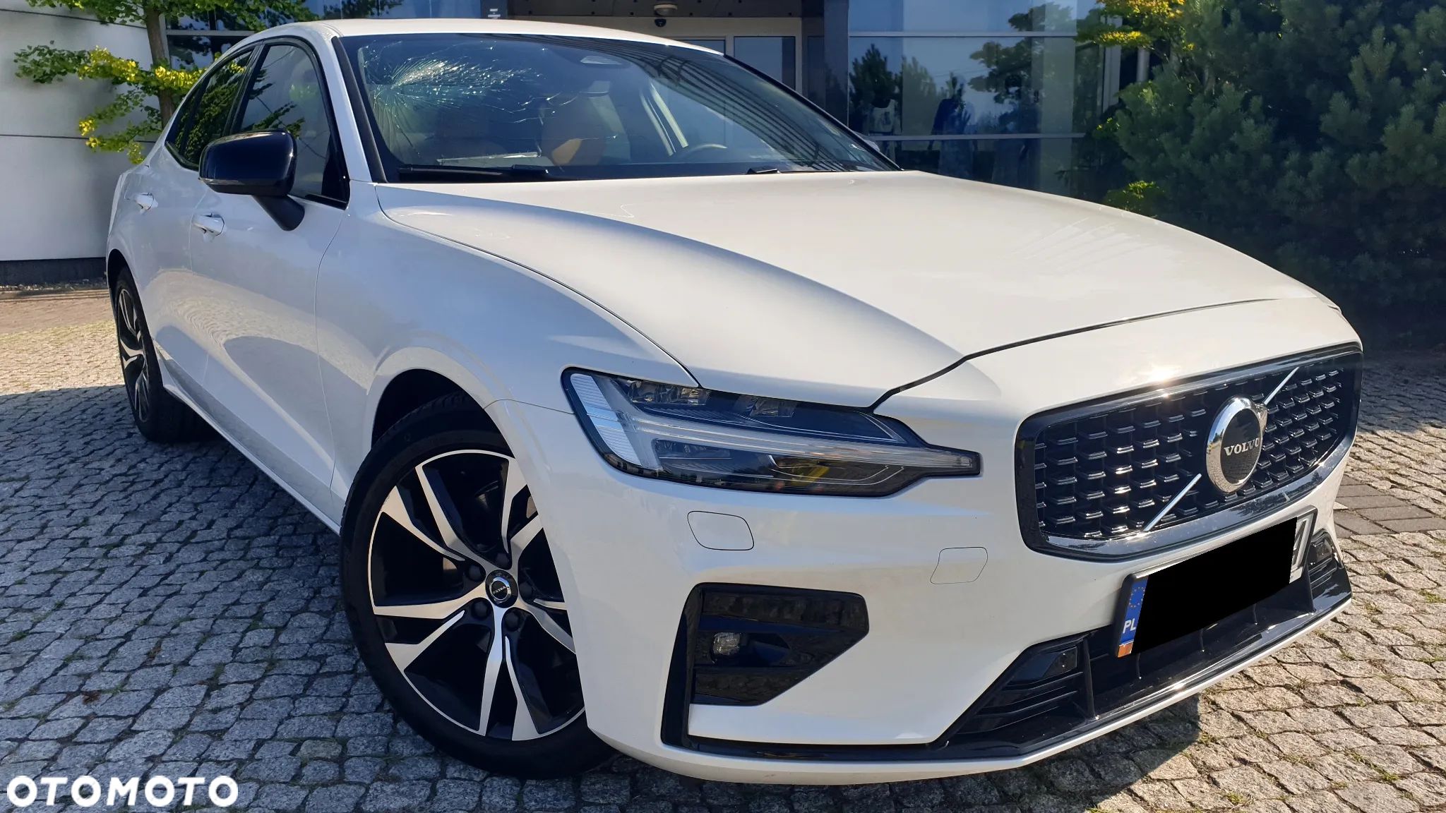 Volvo S60 ver-b4-b-ultimate-dark - 1