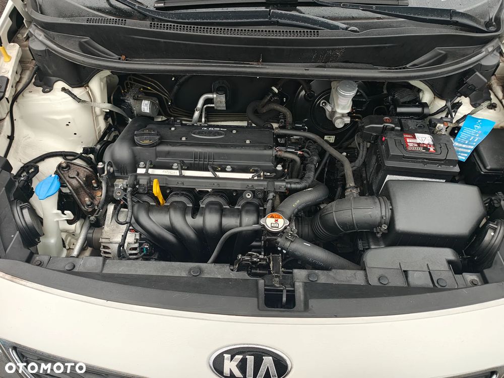 Kia Rio 1.4 Spirit - 11