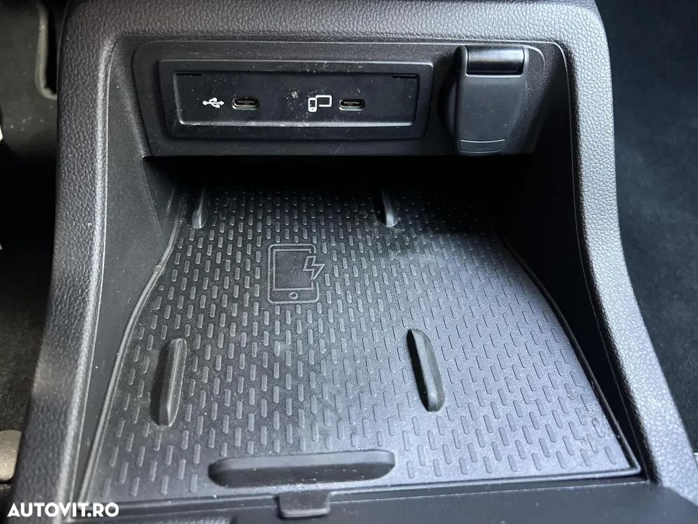 Mercedes-Benz T Clasa 180 7G-DCT PROGRESSIVE - 22