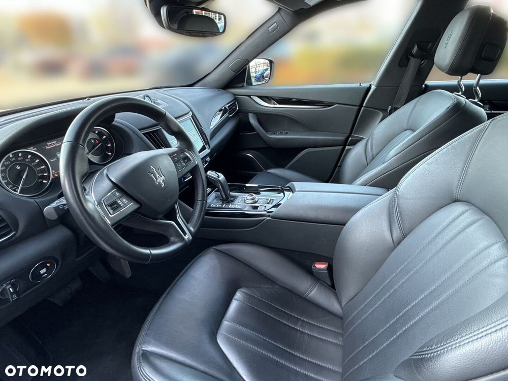 Maserati Levante - 15