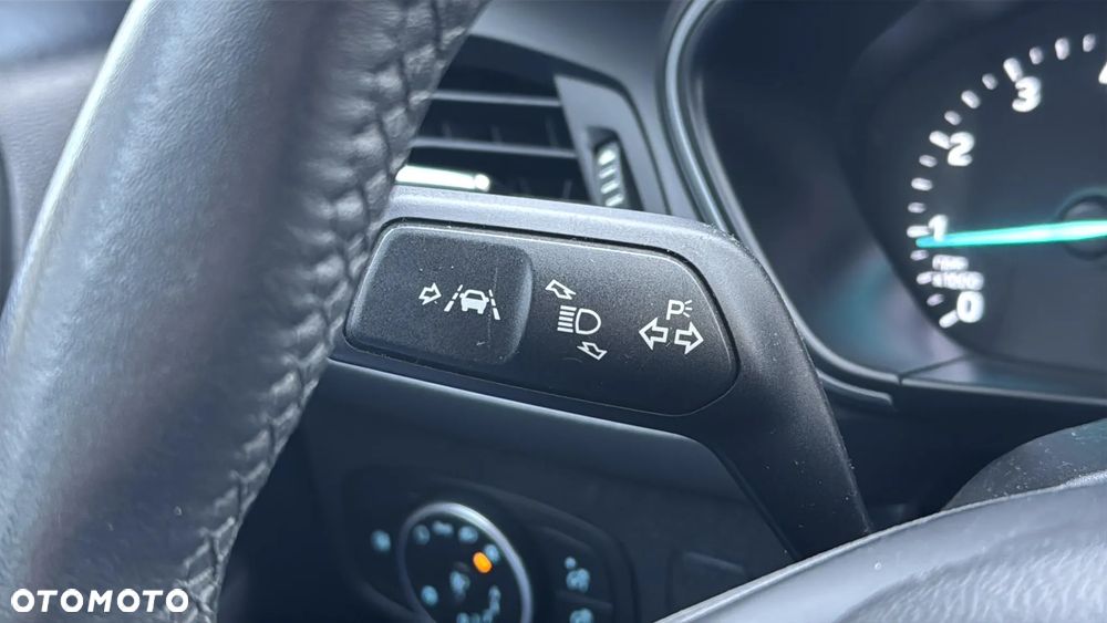 Ford Focus 1.0 EcoBoost Trend - 13