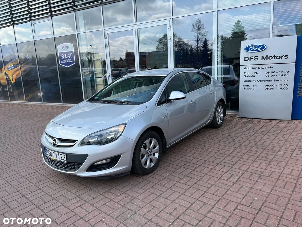 Opel Astra 1.4 T Business - 2