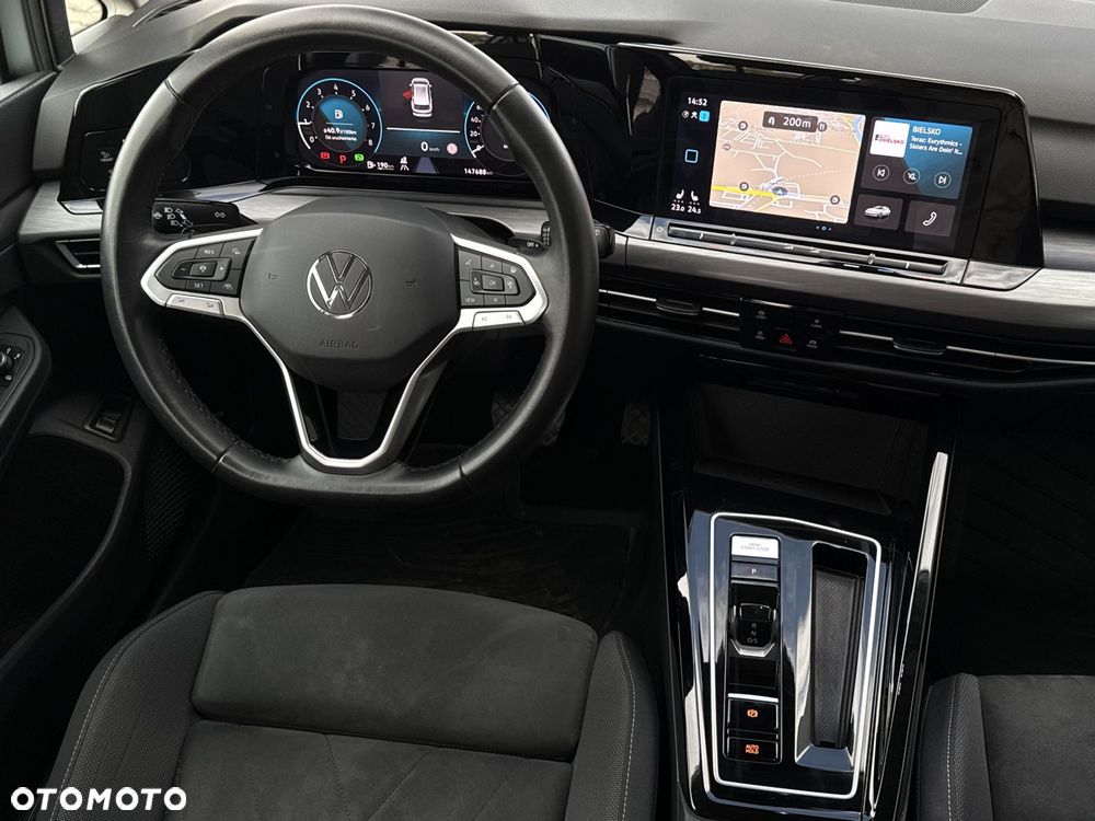 Volkswagen Golf 1.5 eTSI EVO Style DSG - 21