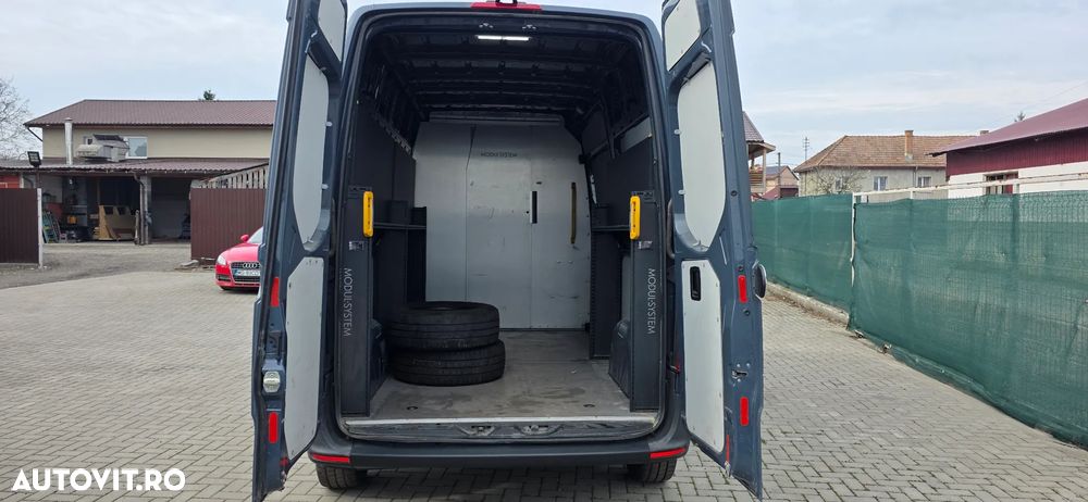 Mercedes-Benz Sprinter - 3