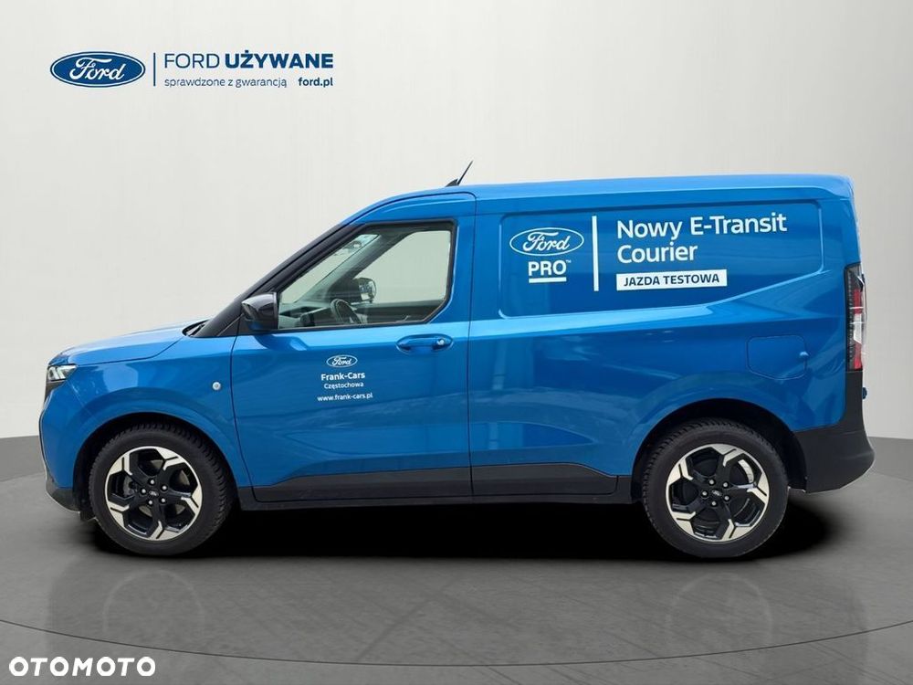 Ford Transit Courier - 14