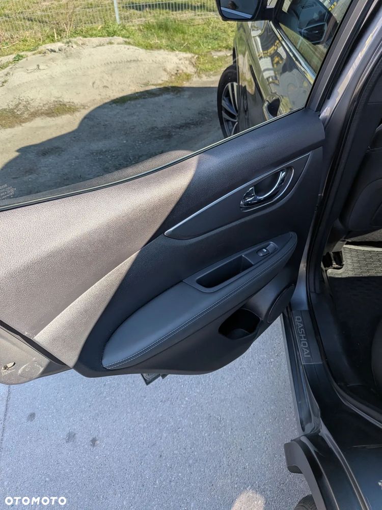 Nissan Qashqai 1.3 DIG-T Tekna - 10