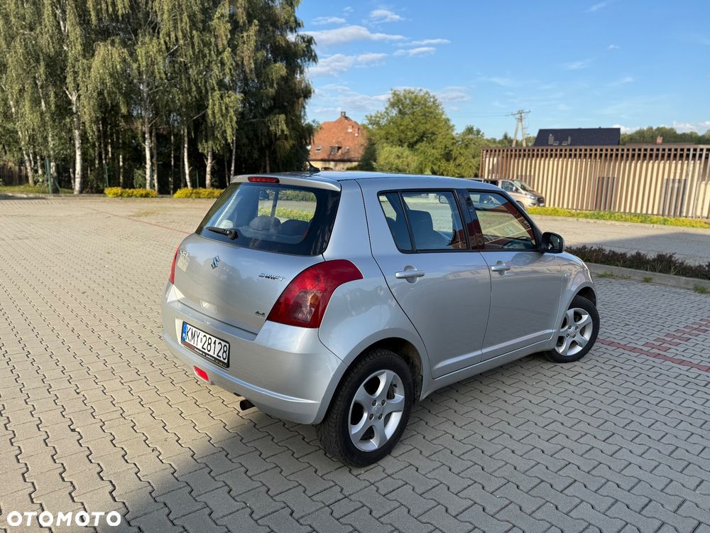 Suzuki Swift 1.3 GS / Premium 4WD - 4