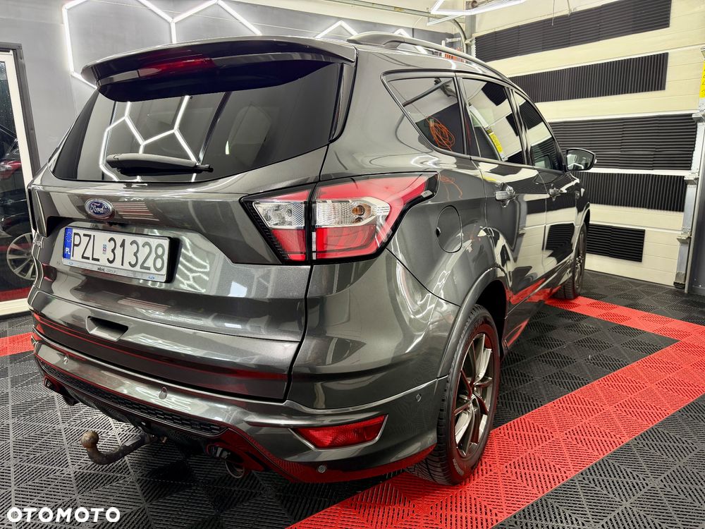 Ford Kuga 1.5 EcoBoost 2x4 ST-Line - 10