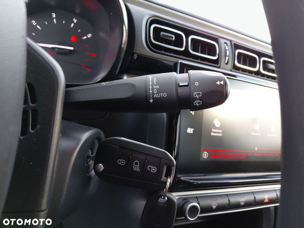Citroën C3 1.2 PureTech Shine - 25