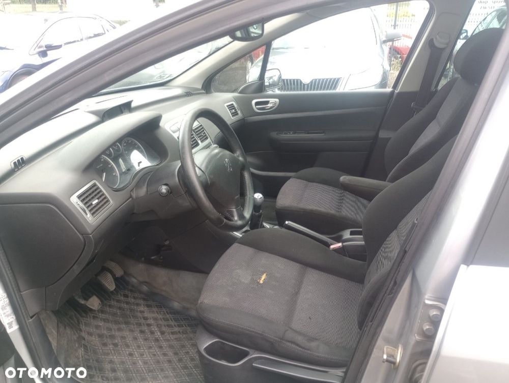 Peugeot 307 - 4