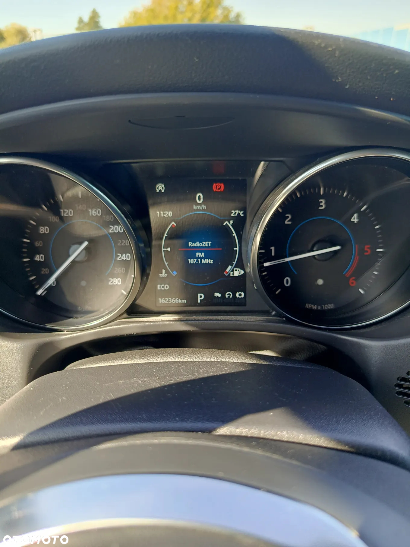 Jaguar XE 2.0 D R-Sport - 26