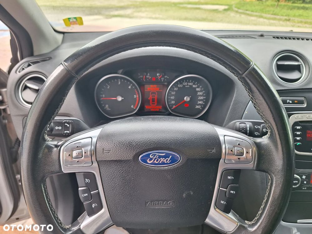 Ford Mondeo 2.0 TDCi Ambiente - 17