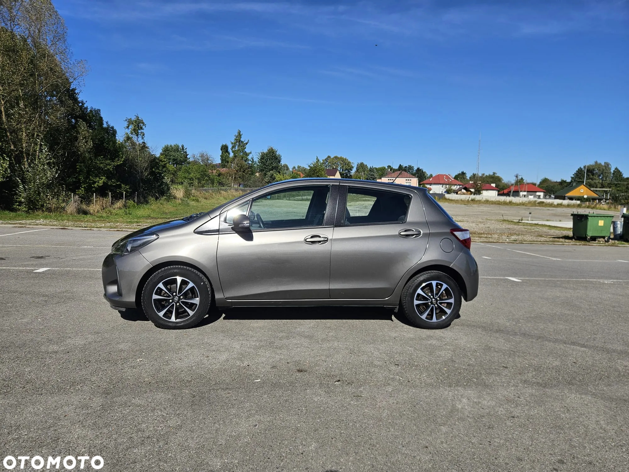 Toyota Yaris 1.5 Premium - 2