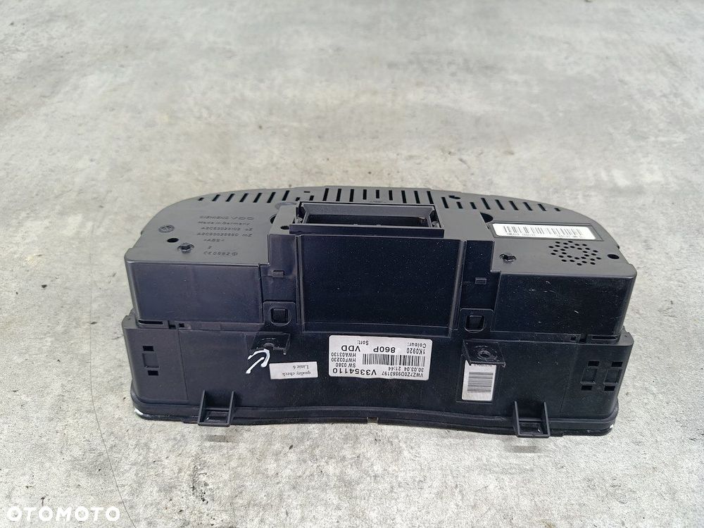 LICZNIK VW GOLF V 1K0920860P V3354110 1.4 FSI - 7