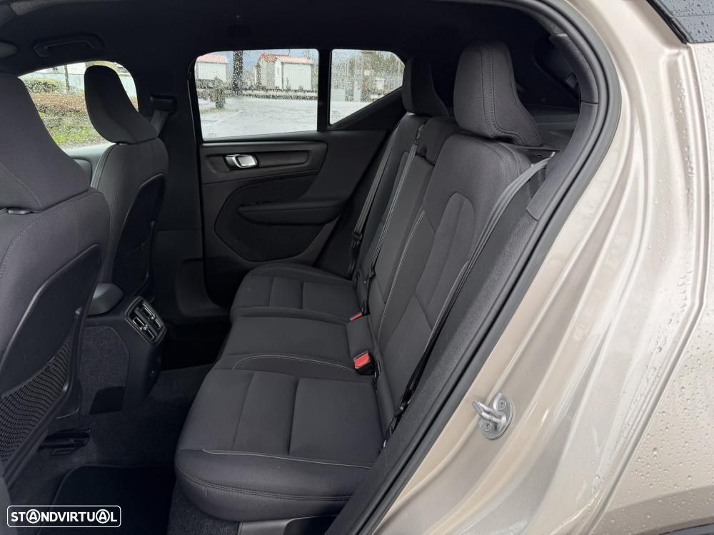 Volvo XC 40 Recharge Plus - 23