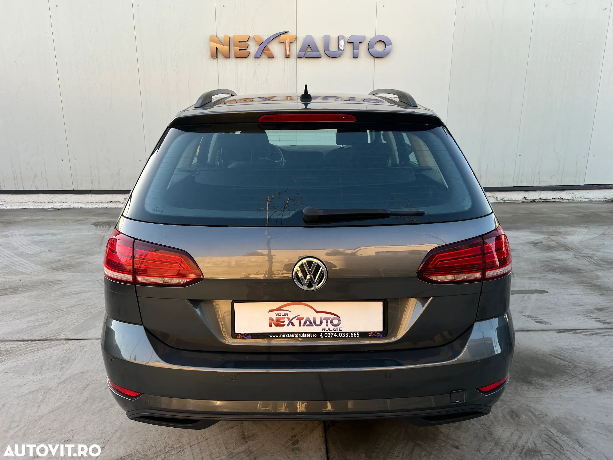Volkswagen Golf 1.6 TDI Comfortline - 21
