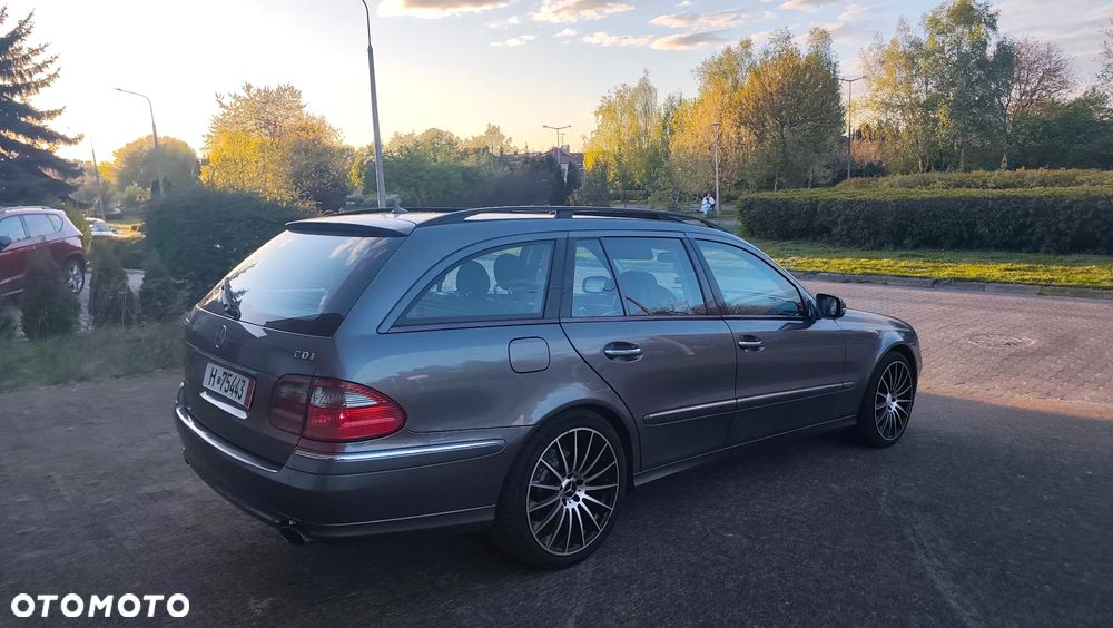 Mercedes-Benz Klasa E 320 CDI 7G-TRONIC Avantgarde BusinessEDITION - 24