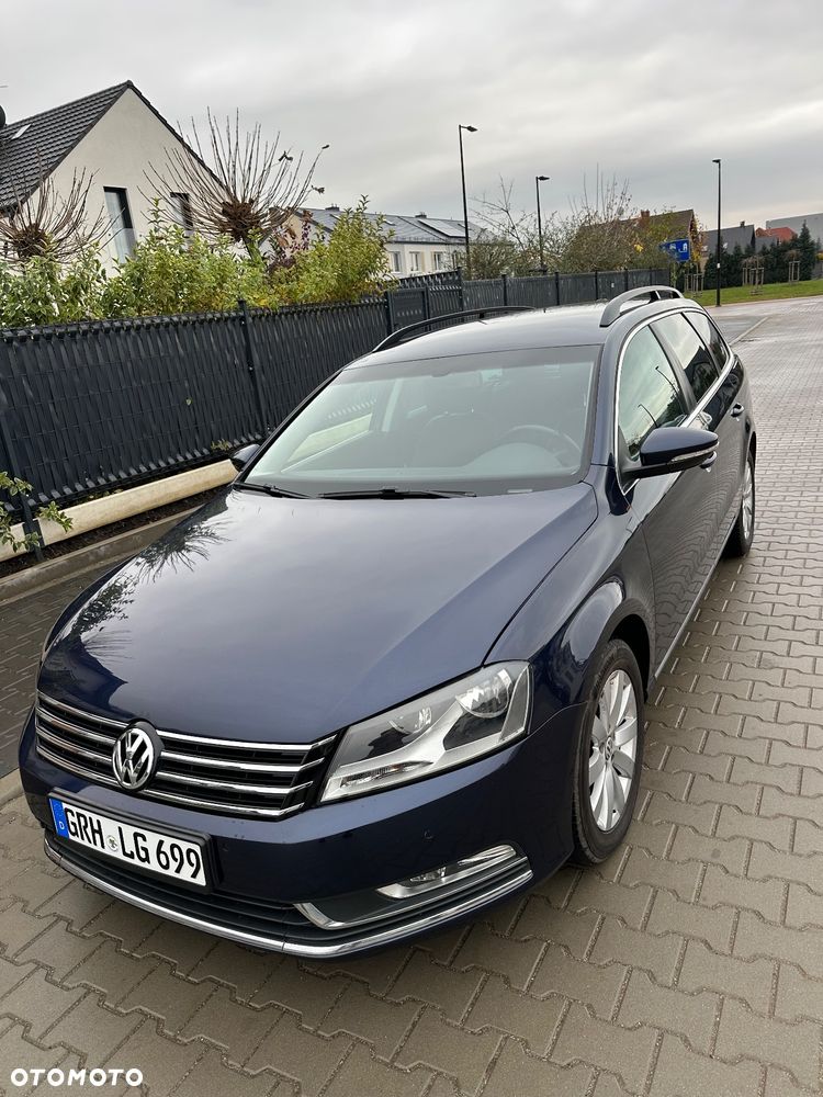 Volkswagen Passat - 2