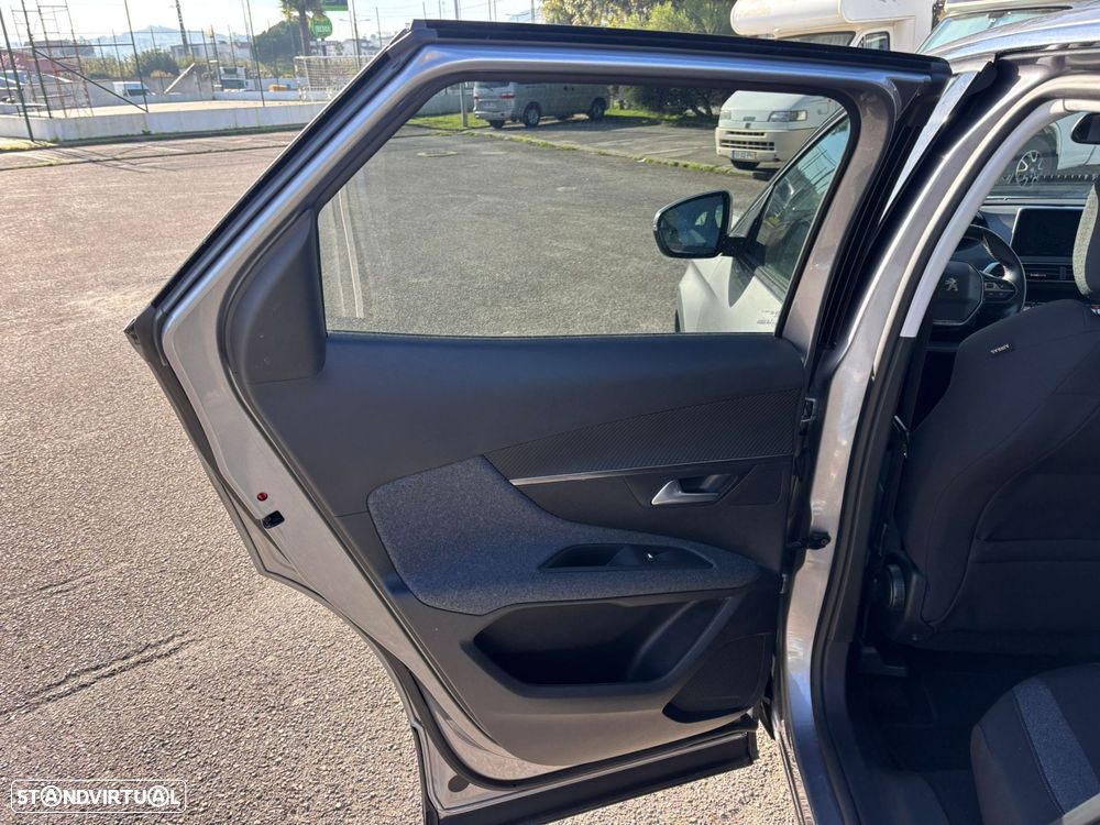 Peugeot 3008 1.5 BlueHDi Active - 39