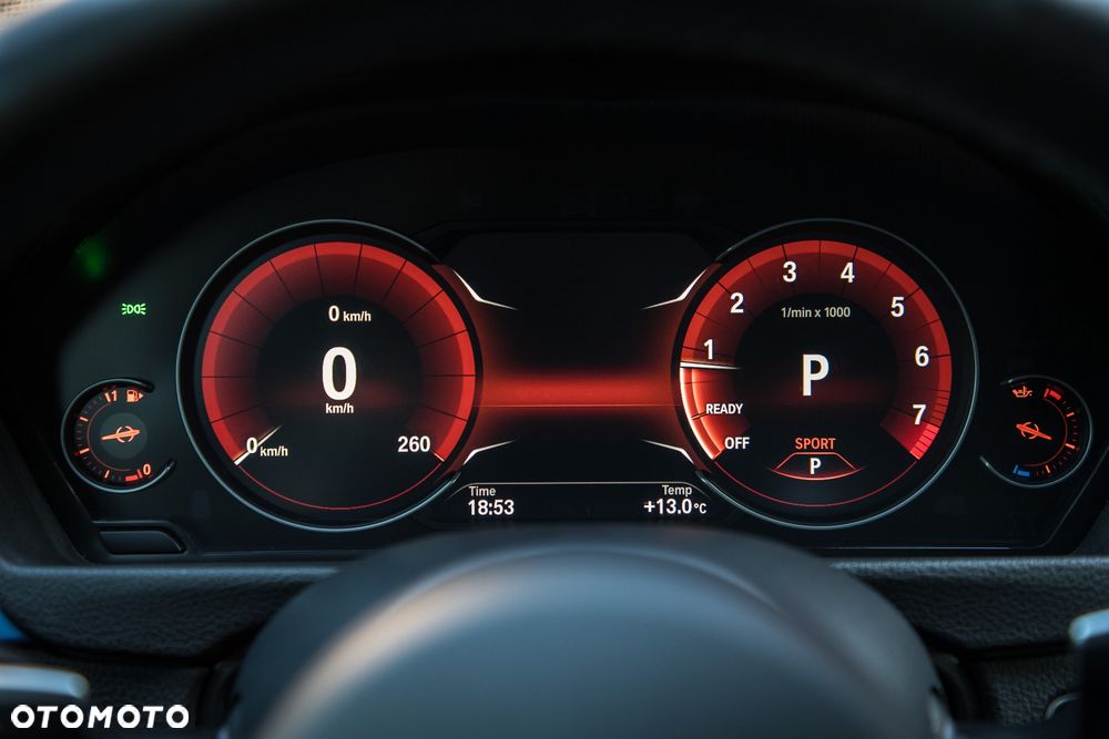 BMW 3GT 330i xDrive M Sport - 34