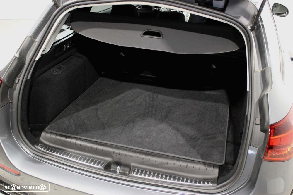 Mercedes-Benz C 300 de AMG Line - 10