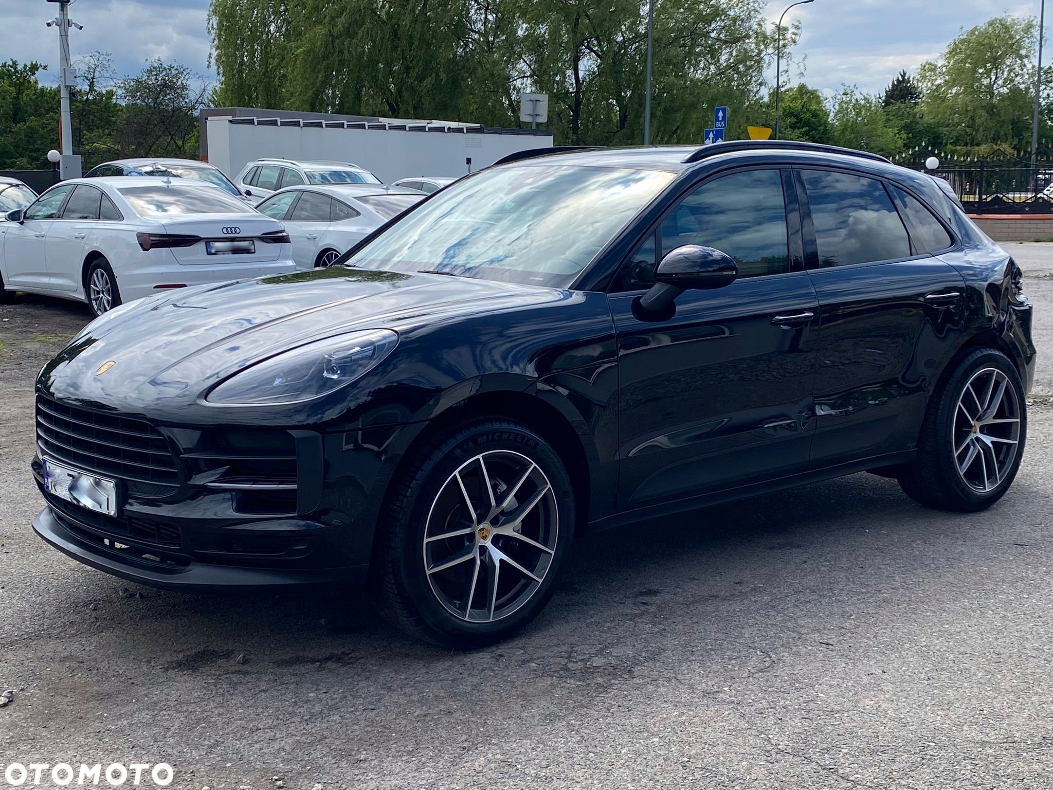 Porsche Macan Standard - 12