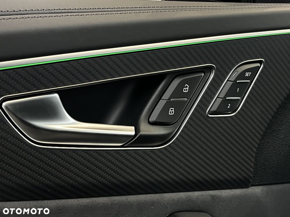 Audi Q8 TFSI e PHEV 360 kW Quattro Tiptronic - 12