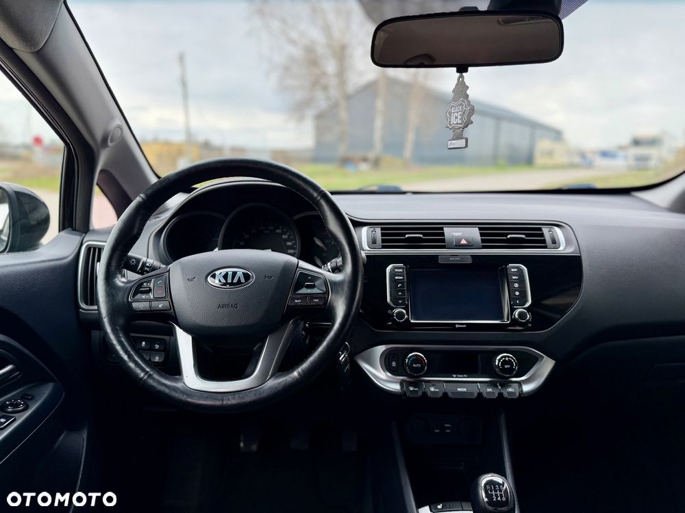 Kia Rio 1.4 XL Business Line - 27