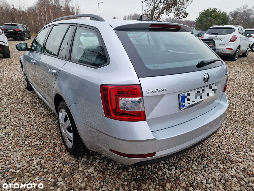 Skoda Octavia 1.6 TDI Style DSG - 7