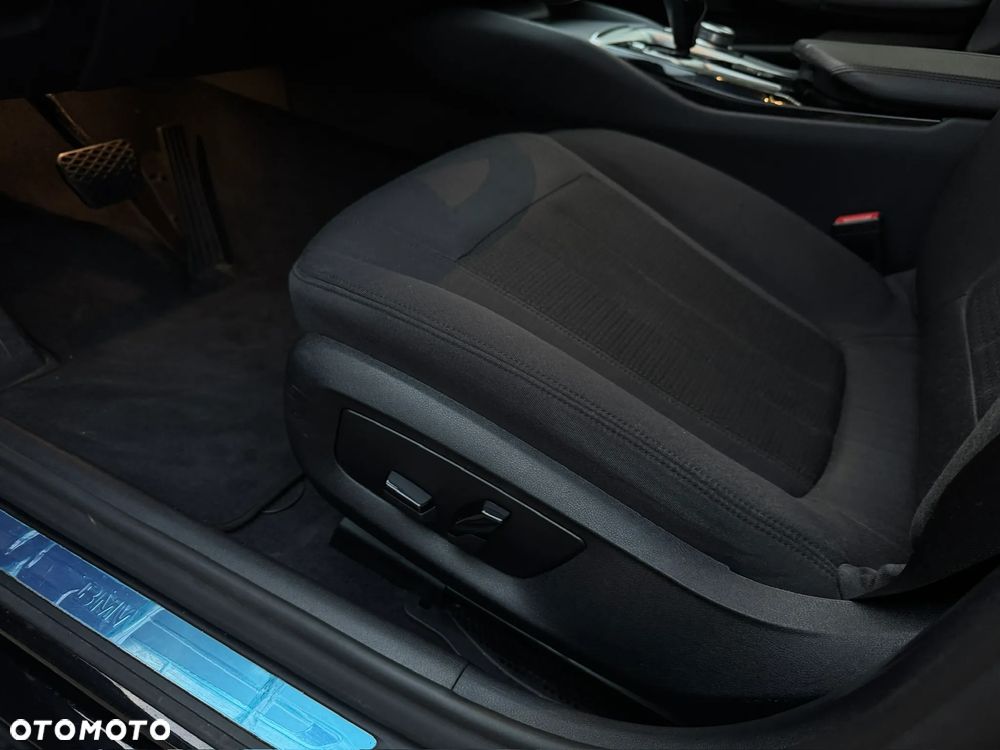 BMW Seria 5 - 23