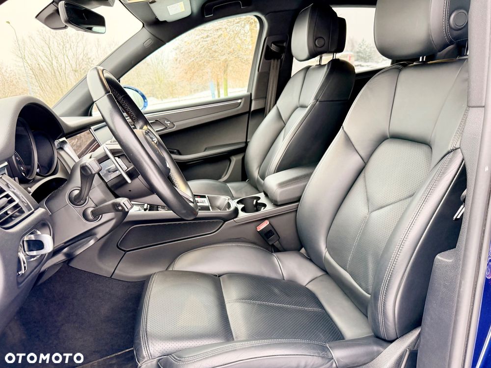 Porsche Macan Standard - 22