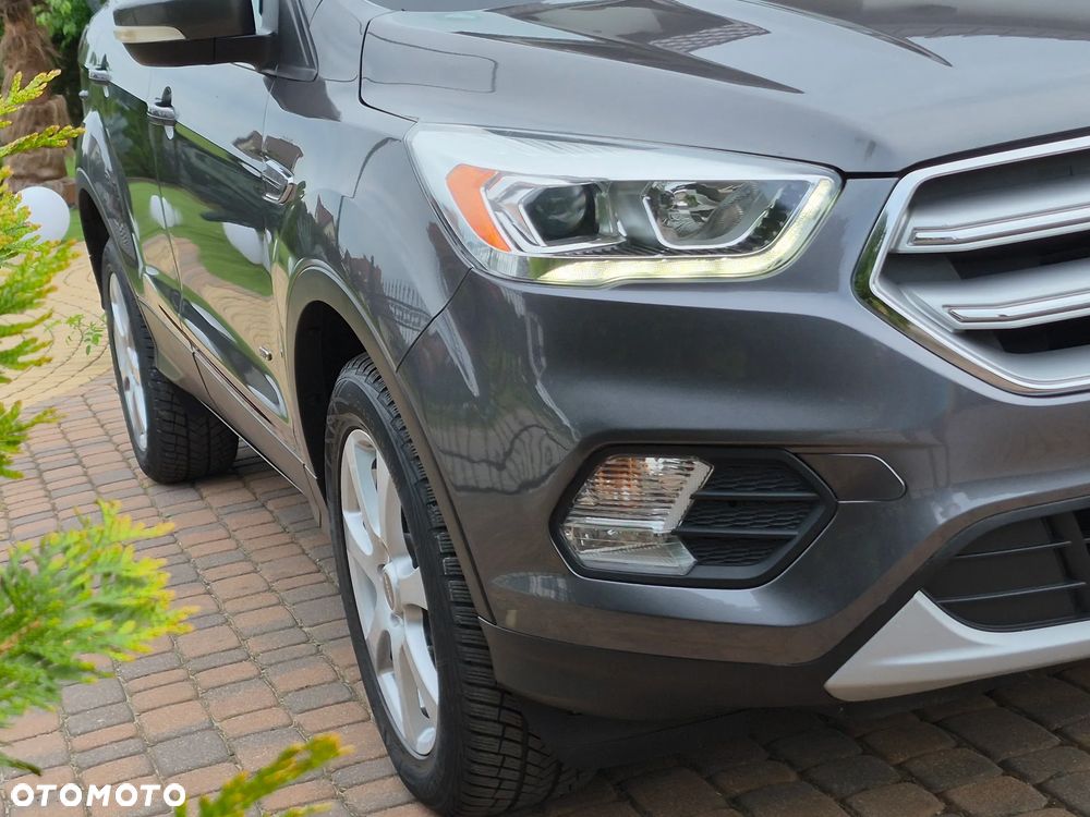 Ford Kuga - 34