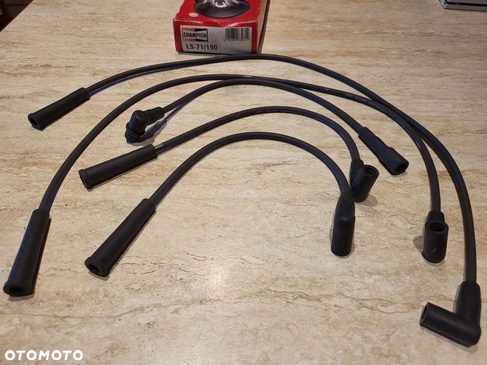 Przewody wysokiego napięcia . KPL. RENAULT 19 I, 19 I CHAMADE, 19 II, 19 II CHAMADE, CLIO I, MEGANE I, MEGANE I CLASSIC, MEGANE SCÉNIC, RAPID/MINIVAN 1.0/1.2/1.4 09.85-08.03 - 1